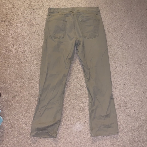 Old navy straight khakis - Picture 2 of 2